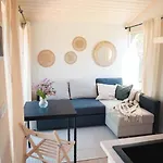 Palukuela Saunad Tiny House Kuuse - Sauna, Hot Tub شاليه