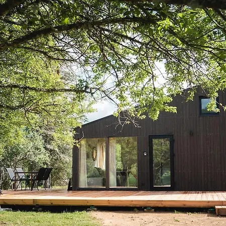 Palukuela Saunad Tiny House Kuuse - Sauna, Hot Tub Horská chata *